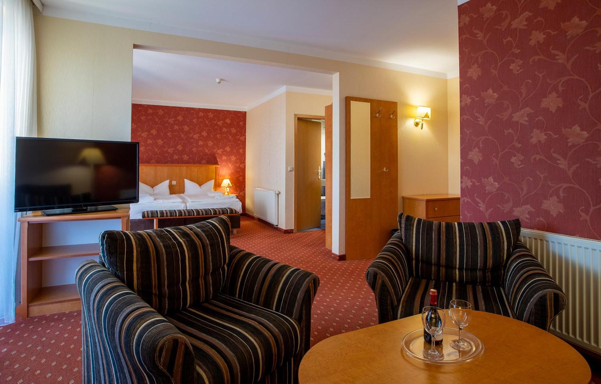 Ostseehotel Villen Im Park - Ein Rovell Hotel Heringsdorf (Usedom) Exterior foto